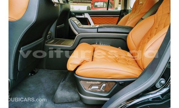 Acheter Import Voiture Toyota Land Cruiser Noir à Import - Dubai, Estuaire Acheter Import Voiture Toyota Land Cruiser Noir à Import - Dubai, Estuaire