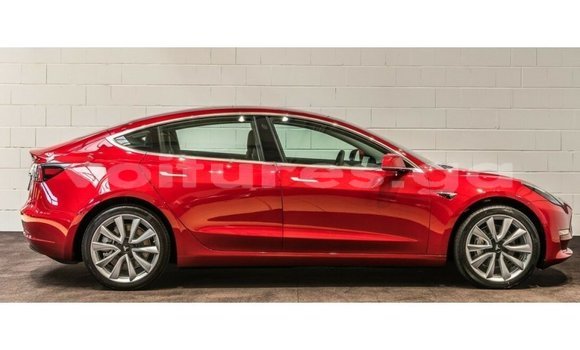 Acheter Import Voiture Tesla Model 3 Rouge à Import - Dubai, Estuaire Acheter Import Voiture Tesla Model 3 Rouge à Import - Dubai, Estuaire