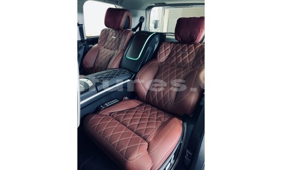 Acheter Import Voiture Toyota Land Cruiser Noir à Import - Dubai, Estuaire Acheter Import Voiture Toyota Land Cruiser Noir à Import - Dubai, Estuaire