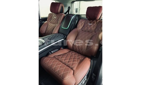 Acheter Import Voiture Toyota Land Cruiser Noir à Import - Dubai, Estuaire Acheter Import Voiture Toyota Land Cruiser Noir à Import - Dubai, Estuaire