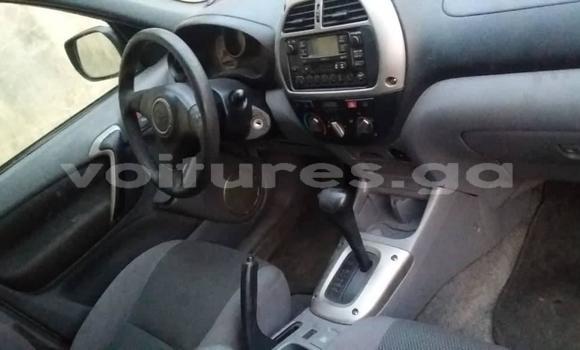 Sayi Na hannu Toyota RAV4 Azurfa Mota in Libreville a estuary Sayi Na hannu Toyota RAV4 Azurfa Mota in Libreville a estuary