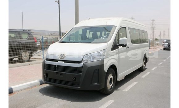 Acheter Import Voiture Toyota Hiace Blanc à Import - Dubai, Estuaire Acheter Import Voiture Toyota Hiace Blanc à Import - Dubai, Estuaire