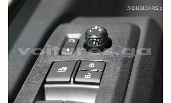 Acheter Import Voiture Toyota Hiace Blanc à Import - Dubai, Estuaire Acheter Import Voiture Toyota Hiace Blanc à Import - Dubai, Estuaire