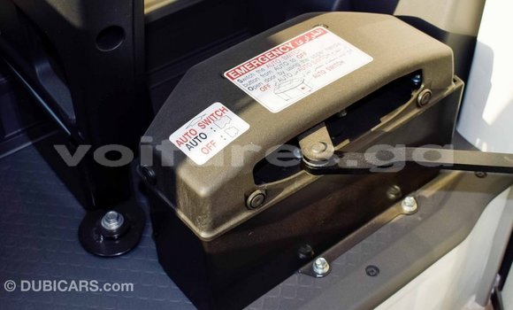 Acheter Import Voiture Toyota Coaster Blanc à Import - Dubai, Estuaire Acheter Import Voiture Toyota Coaster Blanc à Import - Dubai, Estuaire