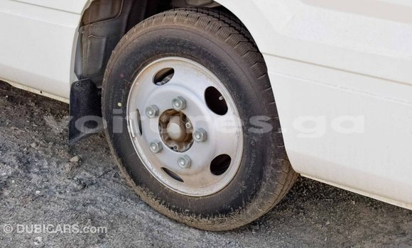 Acheter Import Voiture Toyota Coaster Blanc à Import - Dubai, Estuaire Acheter Import Voiture Toyota Coaster Blanc à Import - Dubai, Estuaire