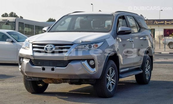 Acheter Import Voiture Toyota Fortuner Autre à Import - Dubai, Estuaire Acheter Import Voiture Toyota Fortuner Autre à Import - Dubai, Estuaire