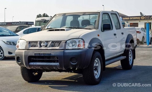 Acheter Import Voiture Nissan NP 300 Blanc à Import - Dubai, Estuaire Acheter Import Voiture Nissan NP 300 Blanc à Import - Dubai, Estuaire