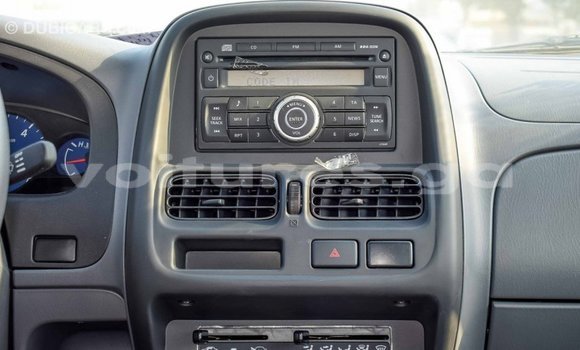 Acheter Import Voiture Nissan NP 300 Blanc à Import - Dubai, Estuaire Acheter Import Voiture Nissan NP 300 Blanc à Import - Dubai, Estuaire