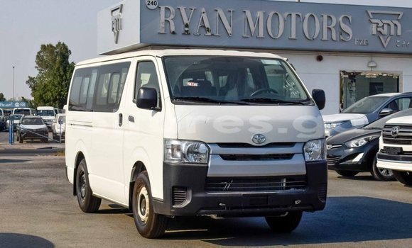 Acheter Import Voiture Toyota Hiace Blanc à Import - Dubai, Estuaire Acheter Import Voiture Toyota Hiace Blanc à Import - Dubai, Estuaire