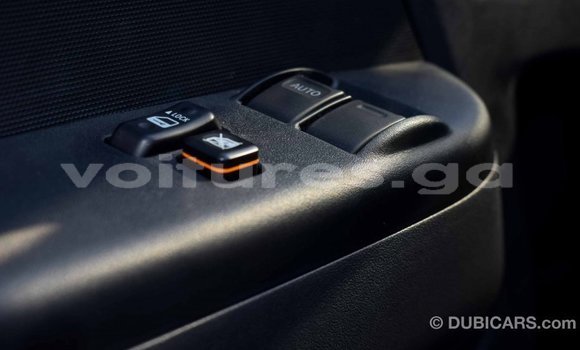 Acheter Import Voiture Toyota Hiace Blanc à Import - Dubai, Estuaire Acheter Import Voiture Toyota Hiace Blanc à Import - Dubai, Estuaire