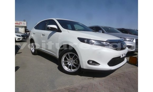 Buy Import Toyota Harrier White Car in Import - Dubai in Estuary Buy Import Toyota Harrier White Car in Import - Dubai in Estuary