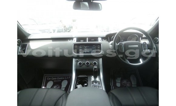Buy Import Land Rover Range Rover Green Car in Import - Dubai in Estuary Buy Import Land Rover Range Rover Green Car in Import - Dubai in Estuary