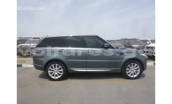 Buy Import Land Rover Range Rover Green Car in Import - Dubai in Estuary Buy Import Land Rover Range Rover Green Car in Import - Dubai in Estuary
