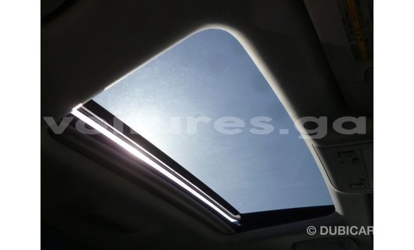 Acheter Import Voiture Toyota Land Cruiser Blanc à Import - Dubai, Estuaire Acheter Import Voiture Toyota Land Cruiser Blanc à Import - Dubai, Estuaire