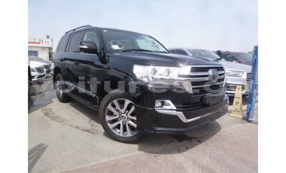 Acheter Import Voiture Toyota Land Cruiser Noir à Import - Dubai, Estuaire Acheter Import Voiture Toyota Land Cruiser Noir à Import - Dubai, Estuaire