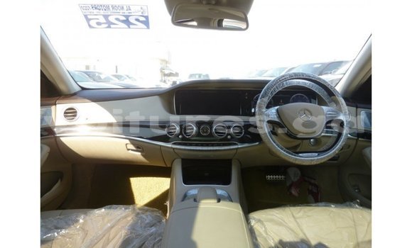 Buy Import Mercedes-Benz 190 White Car in Import - Dubai in Estuary Buy Import Mercedes-Benz 190 White Car in Import - Dubai in Estuary