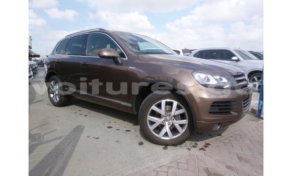 Acheter Import Voiture Volkswagen Touareg Marron à Import - Dubai, Estuaire