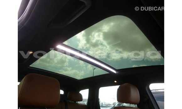 Acheter Import Voiture Volkswagen Touareg Marron à Import - Dubai, Estuaire Acheter Import Voiture Volkswagen Touareg Marron à Import - Dubai, Estuaire