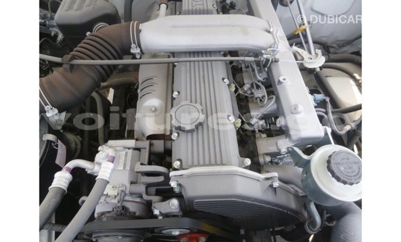 Buy Import Toyota Land Cruiser White Car in Import - Dubai in Estuary Buy Import Toyota Land Cruiser White Car in Import - Dubai in Estuary