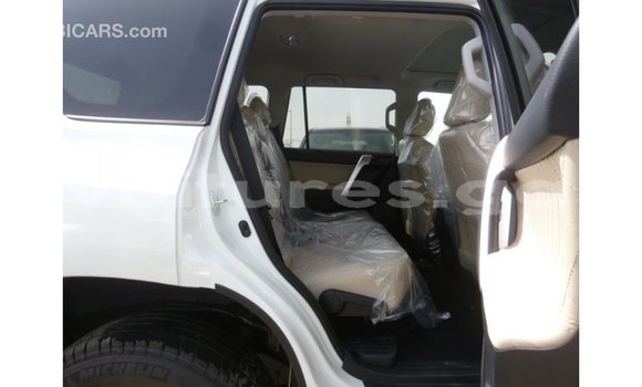Sayi Imported Toyota Prado White Mota in Import - Dubai a estuary Sayi Imported Toyota Prado White Mota in Import - Dubai a estuary