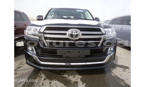 Acheter Import Voiture Toyota Land Cruiser Noir à Import - Dubai, Estuaire Acheter Import Voiture Toyota Land Cruiser Noir à Import - Dubai, Estuaire