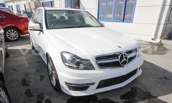 Buy Import Mercedes-Benz 200 White Car in Import - Dubai in Estuary Buy Import Mercedes-Benz 200 White Car in Import - Dubai in Estuary