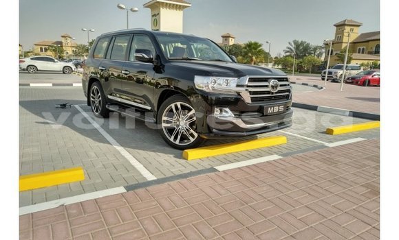 Acheter Import Voiture Toyota Land Cruiser Noir à Import - Dubai, Estuaire Acheter Import Voiture Toyota Land Cruiser Noir à Import - Dubai, Estuaire