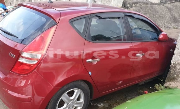 Acheter Occasion Voiture Hyundai i30 Rouge à Libreville, Estuaire Acheter Occasion Voiture Hyundai i30 Rouge à Libreville, Estuaire