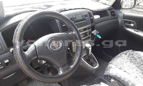 Acheter Occasion Voiture Toyota Corolla Verso Bleu à Libreville, Estuaire Acheter Occasion Voiture Toyota Corolla Verso Bleu à Libreville, Estuaire