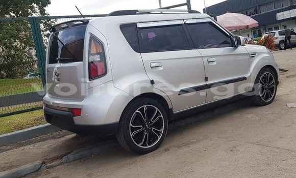 Acheter Occasion Voiture Kia Soul Gris à Libreville, Estuaire Acheter Occasion Voiture Kia Soul Gris à Libreville, Estuaire