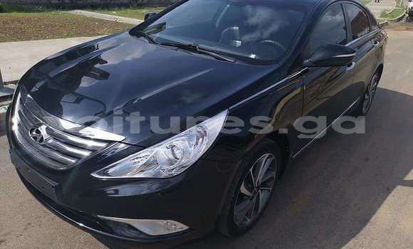 Sayi Na hannu Hyundai Sonata Black Mota in Libreville a estuary Sayi Na hannu Hyundai Sonata Black Mota in Libreville a estuary