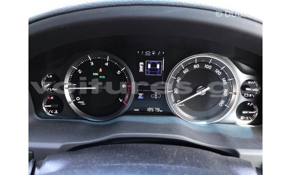 Buy Import Toyota Land Cruiser White Car in Import - Dubai in Estuary Buy Import Toyota Land Cruiser White Car in Import - Dubai in Estuary