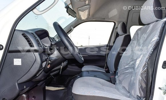 Acheter Import Voiture Toyota Hiace Blanc à Import - Dubai, Estuaire Acheter Import Voiture Toyota Hiace Blanc à Import - Dubai, Estuaire