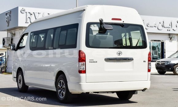 Acheter Import Voiture Toyota Hiace Blanc à Import - Dubai, Estuaire Acheter Import Voiture Toyota Hiace Blanc à Import - Dubai, Estuaire
