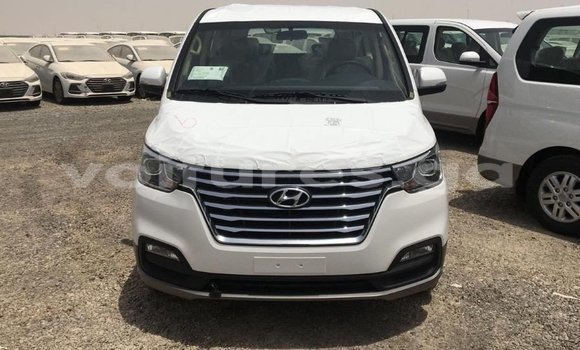 Acheter Import Utilitaire Hyundai Chorus Blanc à Import - Dubai, Estuaire