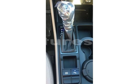 Acheter Import Voiture Hyundai Tucson Blanc à Import - Dubai, Estuaire Acheter Import Voiture Hyundai Tucson Blanc à Import - Dubai, Estuaire