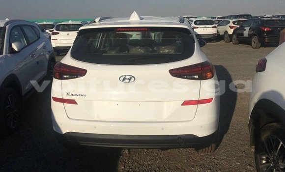 Acheter Import Voiture Hyundai Tucson Blanc à Import - Dubai, Estuaire Acheter Import Voiture Hyundai Tucson Blanc à Import - Dubai, Estuaire