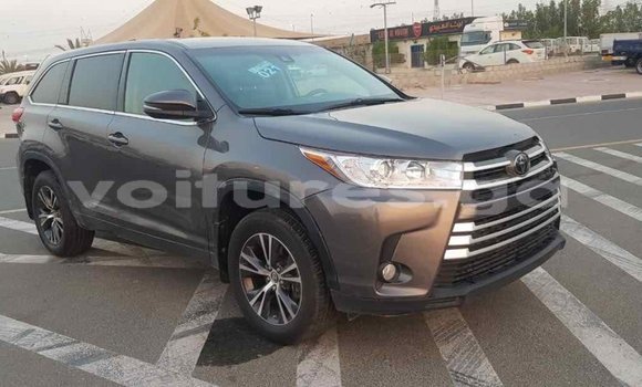 Sayi Imported Toyota Highlander Sauran Mota in Import - Dubai a estuary Sayi Imported Toyota Highlander Sauran Mota in Import - Dubai a estuary