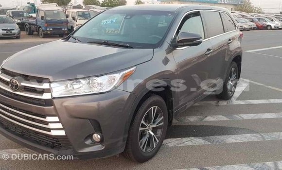 Sayi Imported Toyota Highlander Sauran Mota in Import - Dubai a estuary Sayi Imported Toyota Highlander Sauran Mota in Import - Dubai a estuary