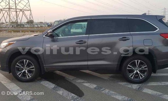 Sayi Imported Toyota Highlander Sauran Mota in Import - Dubai a estuary Sayi Imported Toyota Highlander Sauran Mota in Import - Dubai a estuary