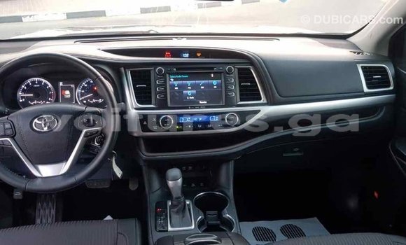 Sayi Imported Toyota Highlander Sauran Mota in Import - Dubai a estuary Sayi Imported Toyota Highlander Sauran Mota in Import - Dubai a estuary