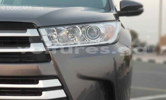Sayi Imported Toyota Highlander Sauran Mota in Import - Dubai a estuary Sayi Imported Toyota Highlander Sauran Mota in Import - Dubai a estuary