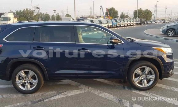 Acheter Import Voiture Toyota Highlander Bleu à Import - Dubai, Estuaire Acheter Import Voiture Toyota Highlander Bleu à Import - Dubai, Estuaire