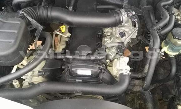 Sayi Na hannu Toyota Land Cruiser Prado White Mota in Libreville a estuary Sayi Na hannu Toyota Land Cruiser Prado White Mota in Libreville a estuary