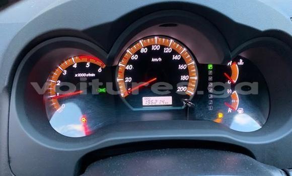 Sayi Na hannu Toyota Hilux Blue Mota in Libreville a estuary Sayi Na hannu Toyota Hilux Blue Mota in Libreville a estuary