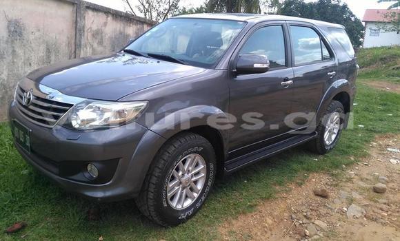 Sayi Imported Toyota Fortuner M Mota in Libreville a estuary Sayi Imported Toyota Fortuner M Mota in Libreville a estuary