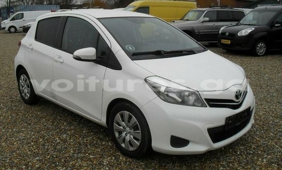 Acheter Import Voiture Toyota Yaris Blanc à Libreville, Estuaire Acheter Import Voiture Toyota Yaris Blanc à Libreville, Estuaire
