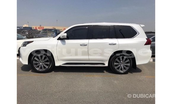 Sayi Imported Lexus LX White Mota in Import - Dubai a estuary Sayi Imported Lexus LX White Mota in Import - Dubai a estuary