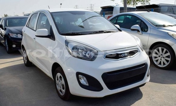 Acheter Import Voiture Kia Picanto Blanc à Import - Dubai, Estuaire Acheter Import Voiture Kia Picanto Blanc à Import - Dubai, Estuaire