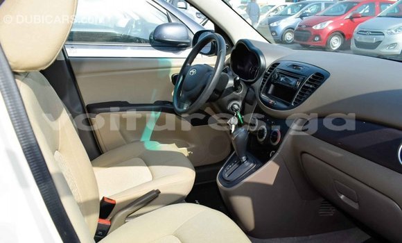 Acheter Import Voiture Hyundai i10 Beige à Import - Dubai, Estuaire Acheter Import Voiture Hyundai i10 Beige à Import - Dubai, Estuaire